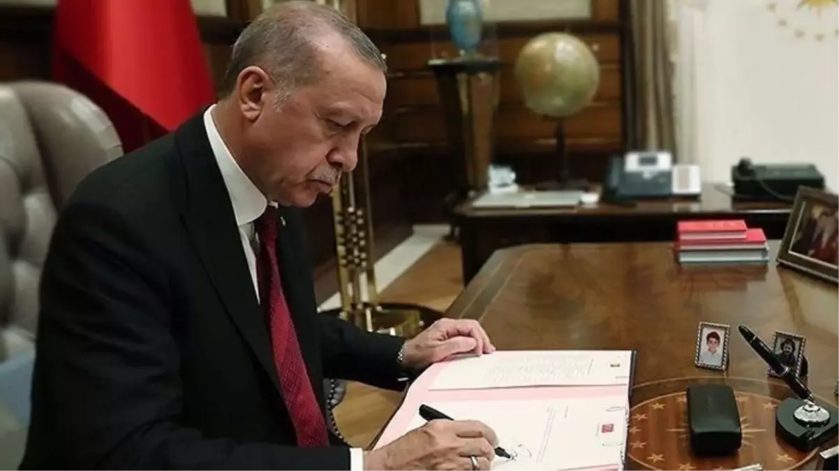 Cumhurbaşkanı Erdoğan’ın imzasıyla 3 bakan yardımcısı görevden alındı