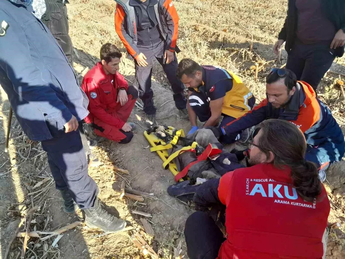 Kayıp Yaşlı Adam Tarlada Bulundu