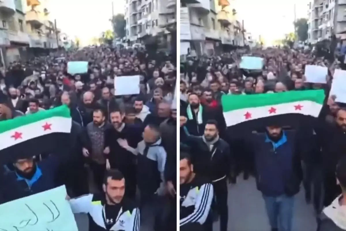 Suriye’de tansiyon yüksek: Birçok kentte protesto gösterileri düzenlendi